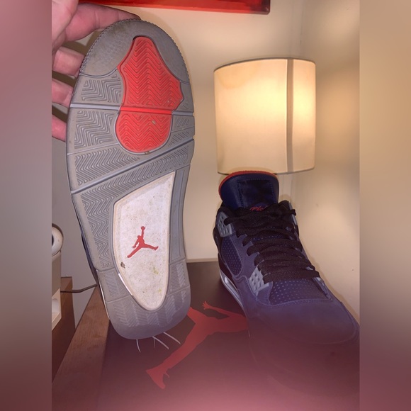 AIR JORDAN RETRO 4 WNTR. RETAIL $200 - Picture 8 of 11